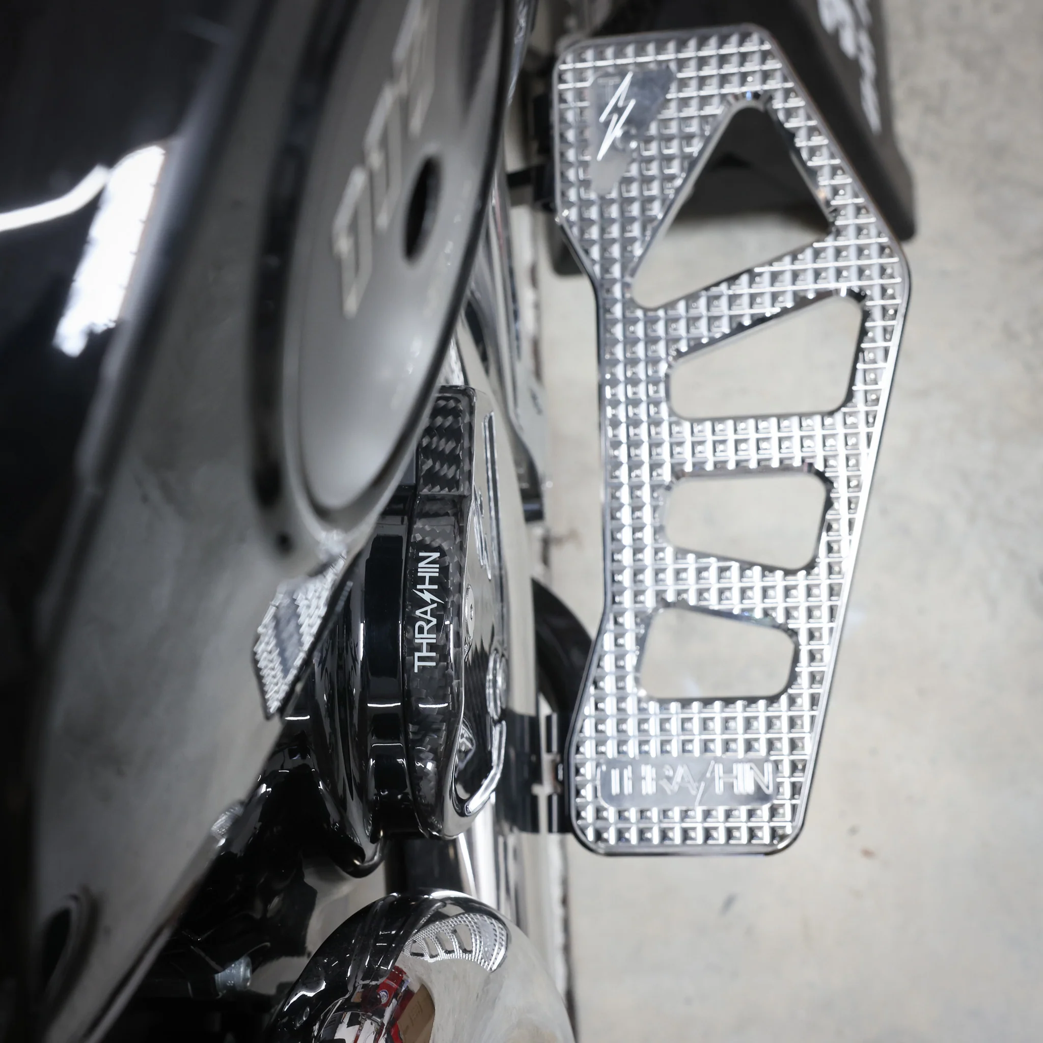 M8 Cam Cover | Gen 2 - Gloss Woven Carbon - Image 6