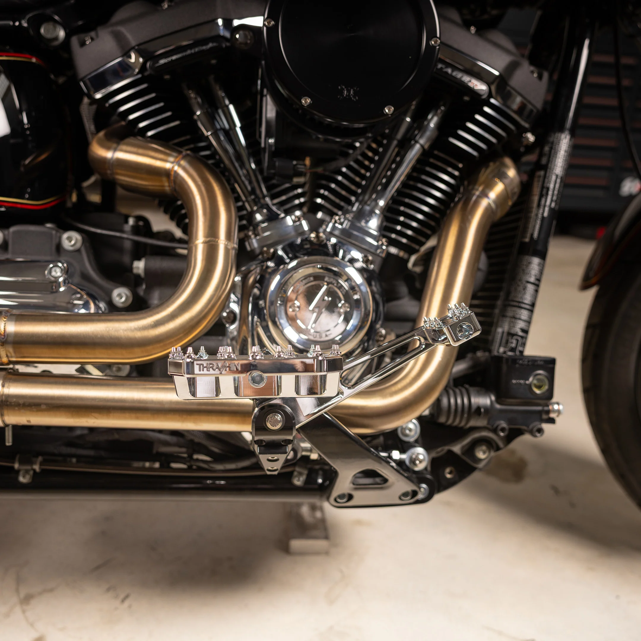Aggressor Mini Floorboards - Chrome - Image 10