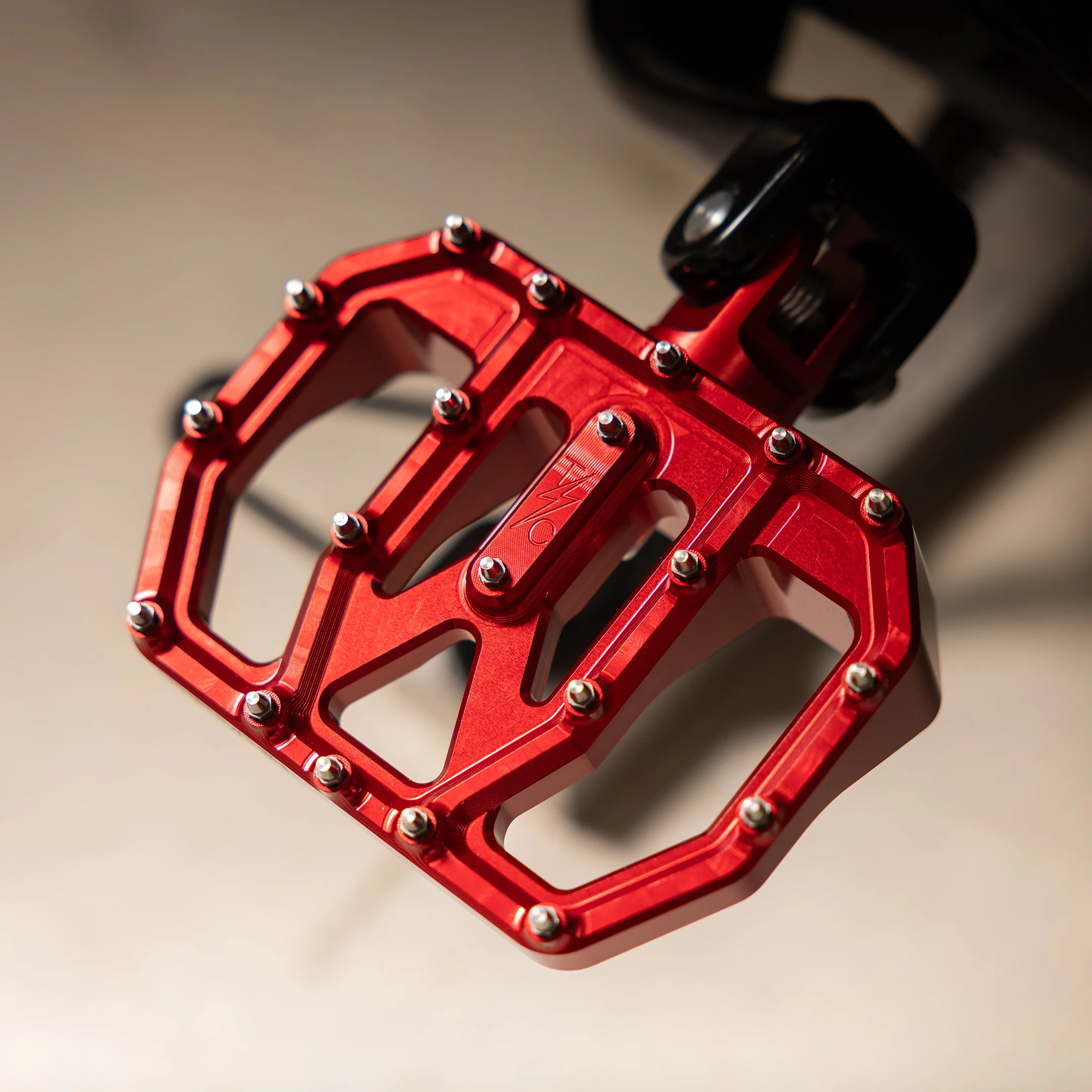 Aggressor Mini Floorboards - Red - Image 9