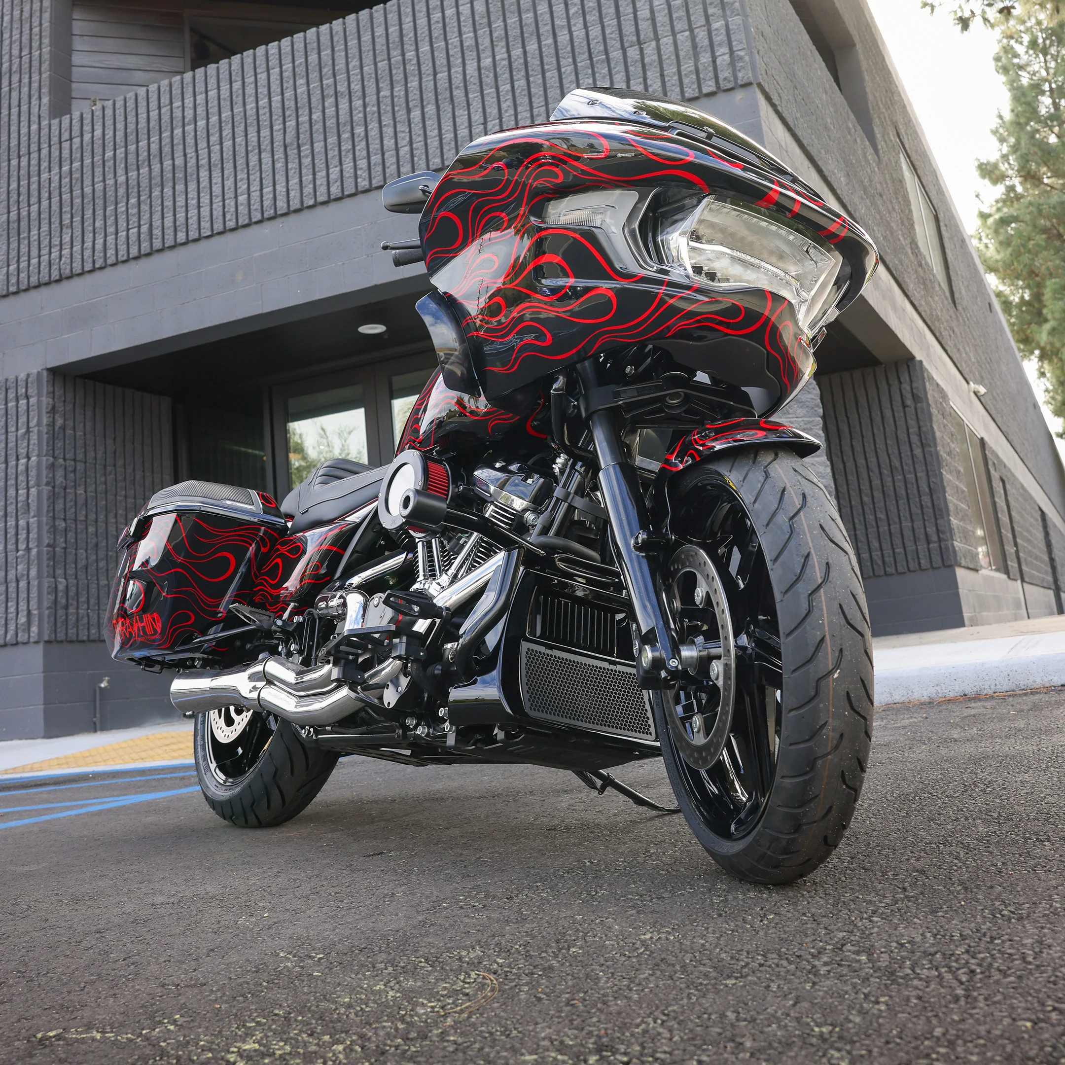 Top & Bottom Tree Kit | 2024+ Road Glide - Black - Image 13