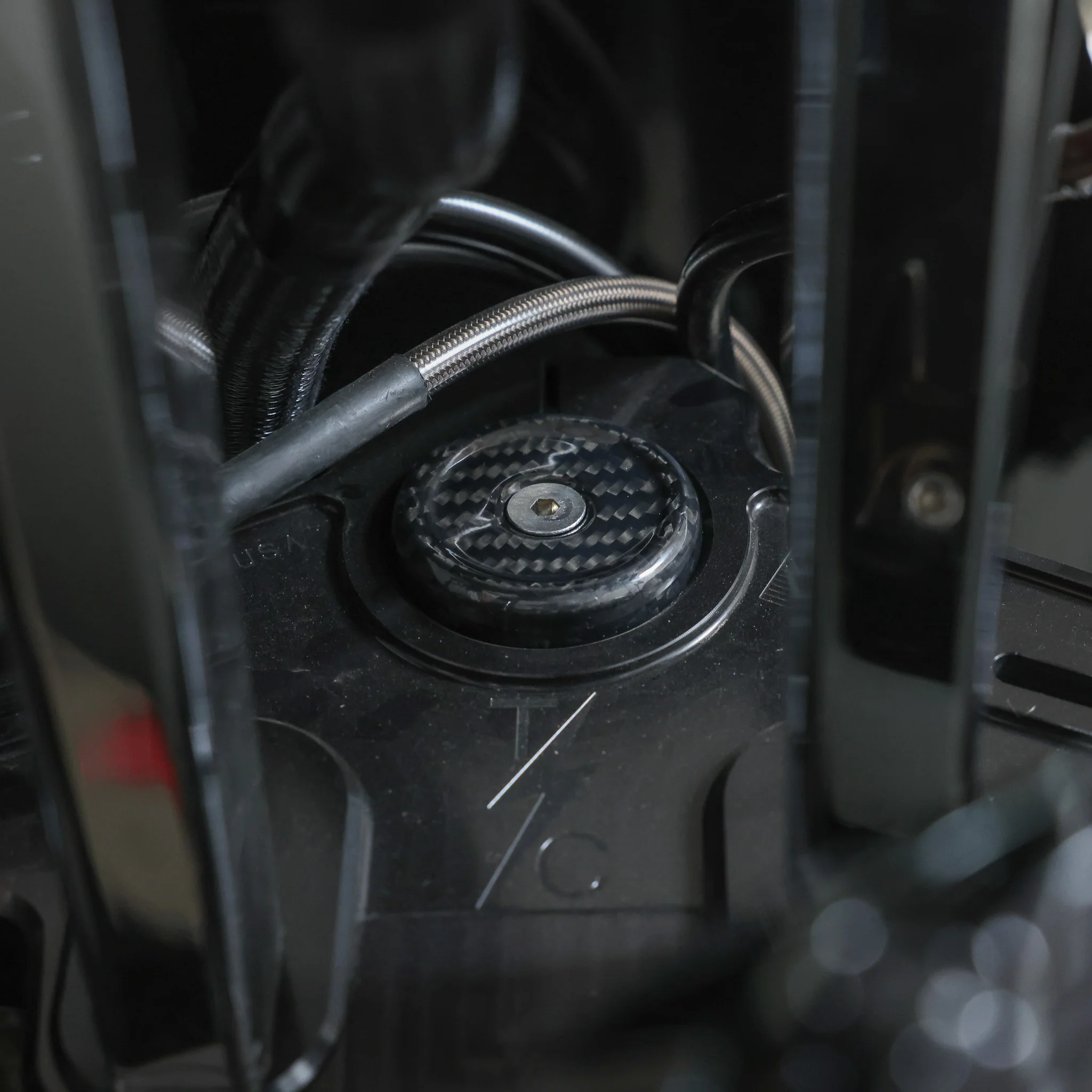 Carbon Stem Cap | 2014-2023 Road Glide - Gloss Woven - Image 4