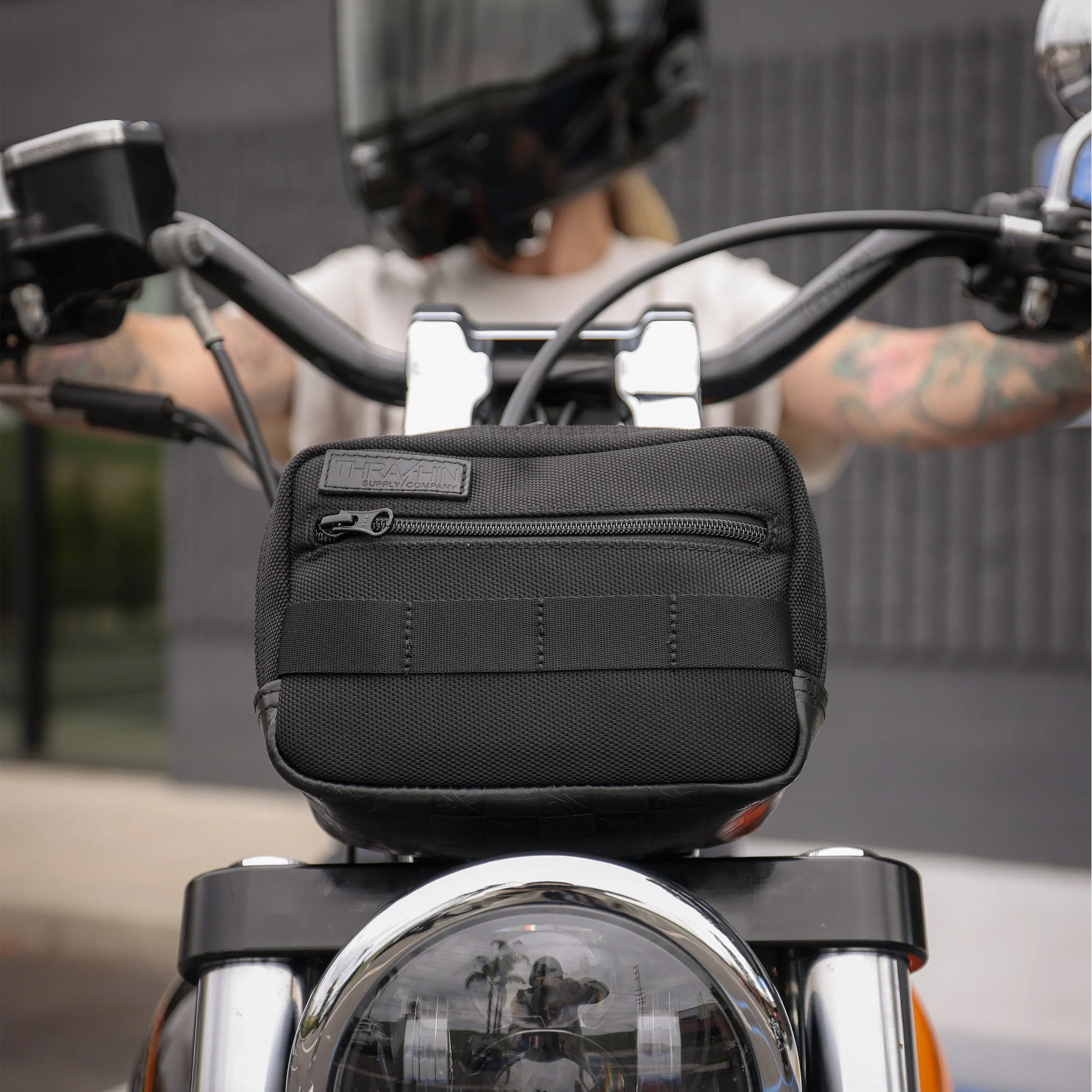 Crossbody HandleBar Bag - Pink - Image 15