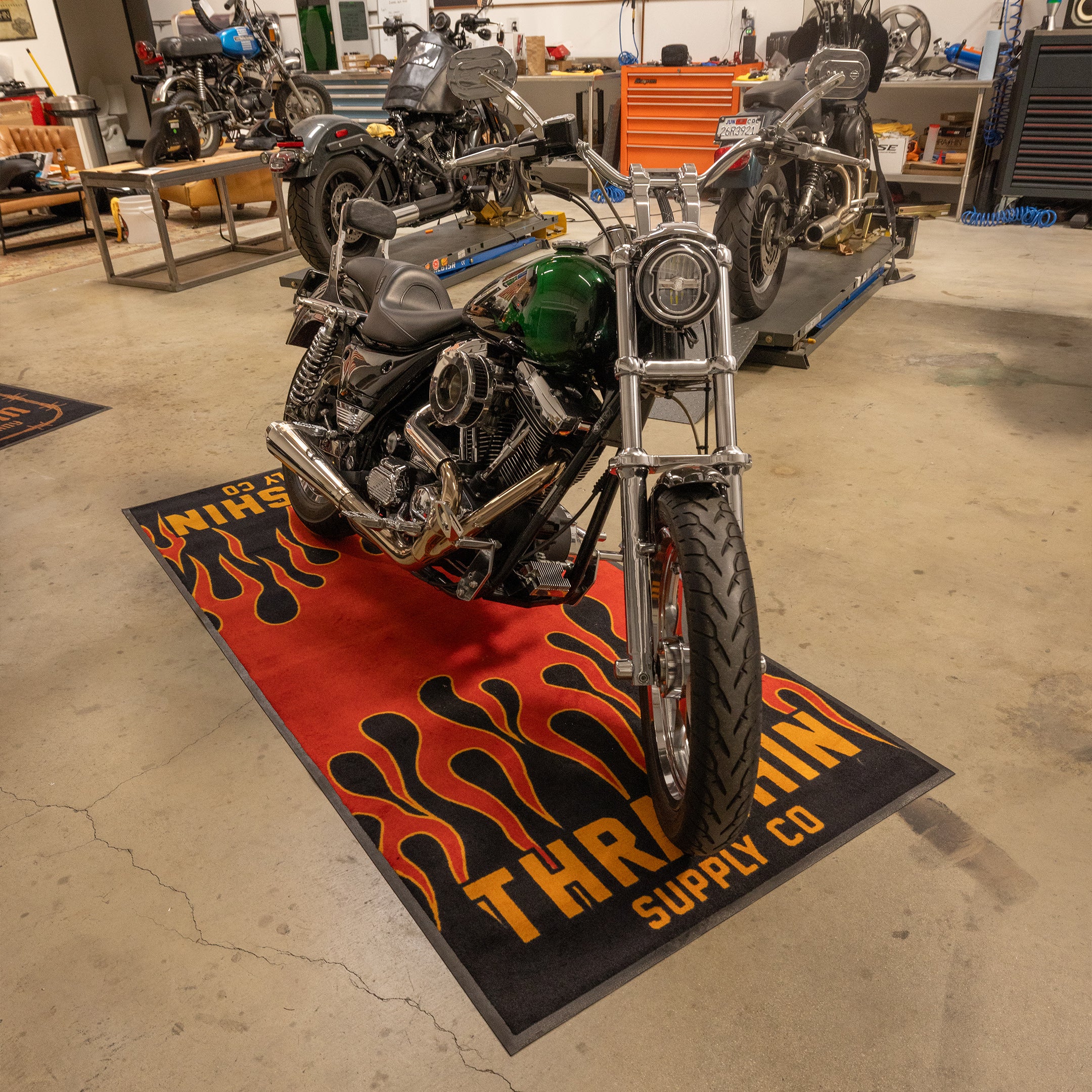 Fuego - Carpeted Rubber Bike Mat - 8' x 3.5' - Image 5