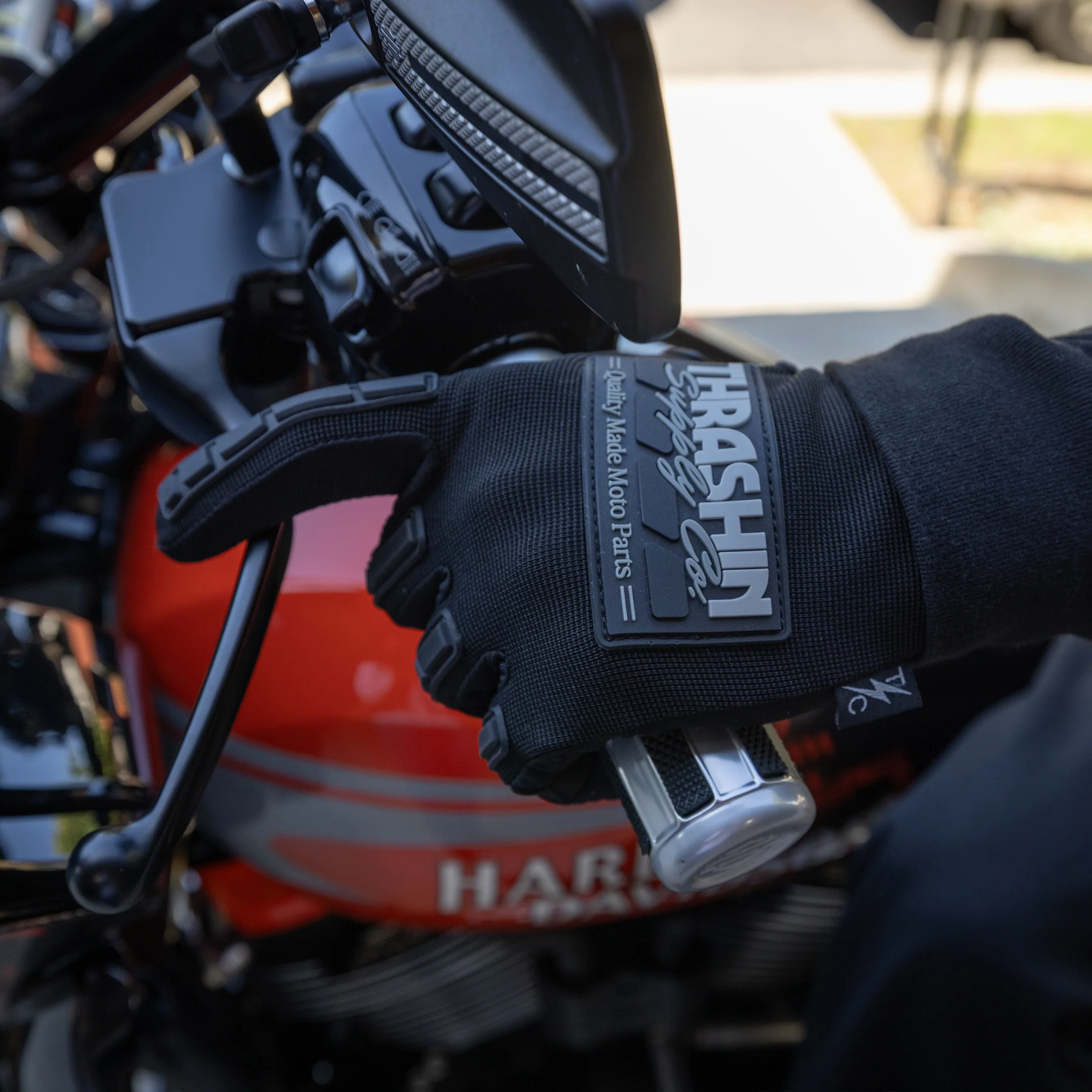 Moto Stealth Gloves - Black / Grey - Image 5