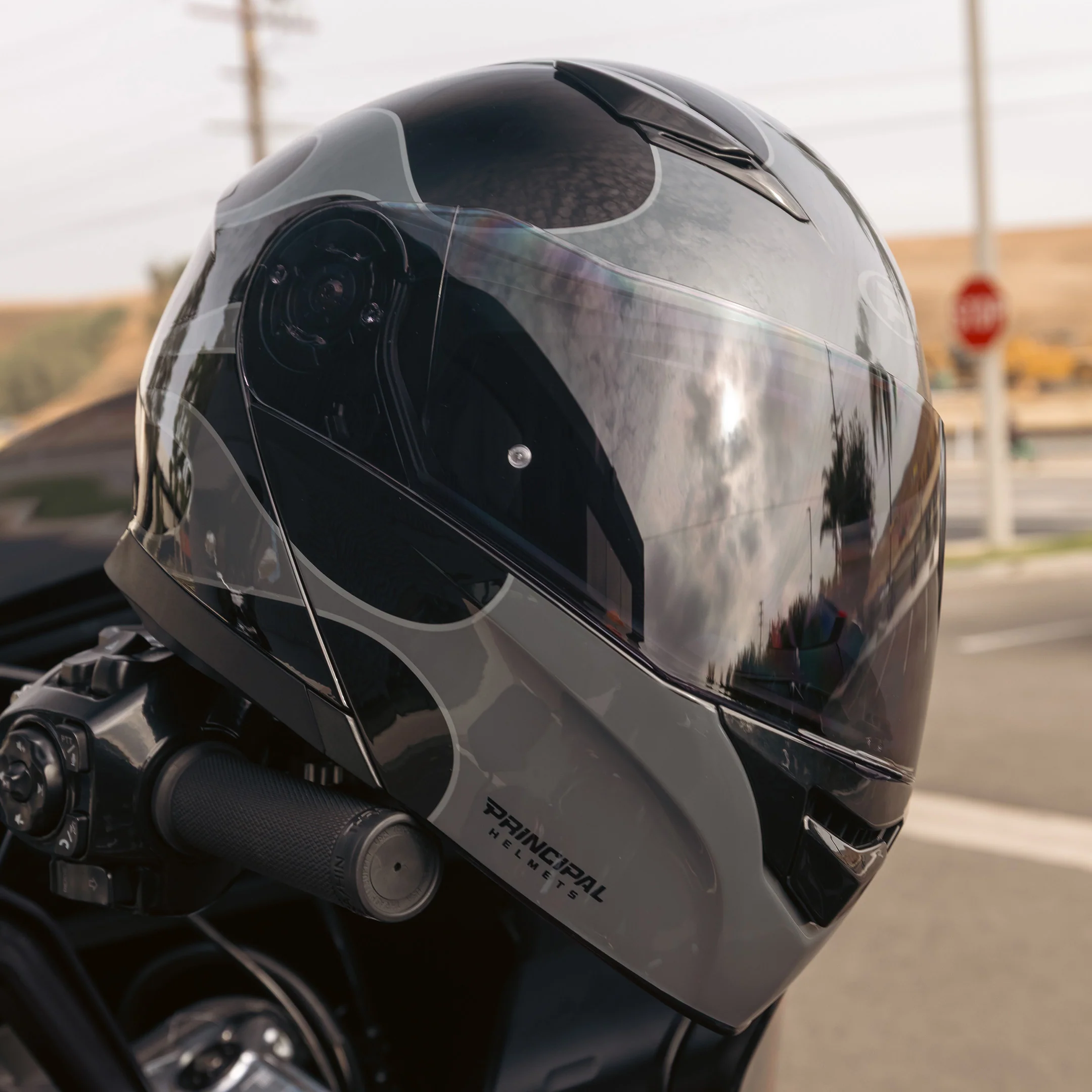 Principal 950 Helmet - Black Flame - Image 15