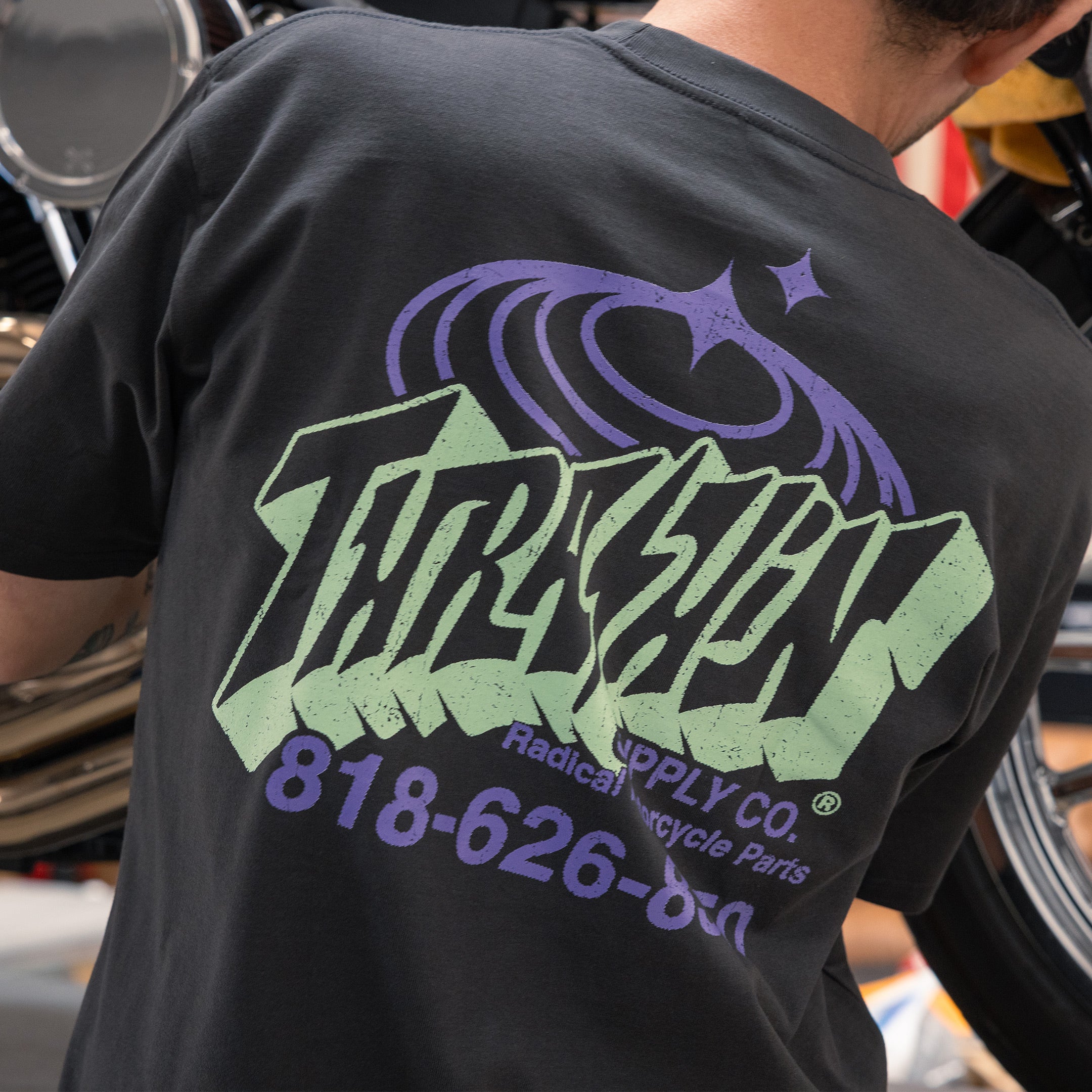 Surge Tee - Coal - Image 9